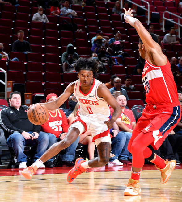 九游平台关于转会期法国杯焦点战,勒沃库森手感冰凉,质疑声仍在,数据趋势出现新变化的信息